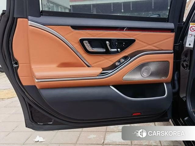 Mercedes-Benz Maybach S-class id 4394199 из Китая 13