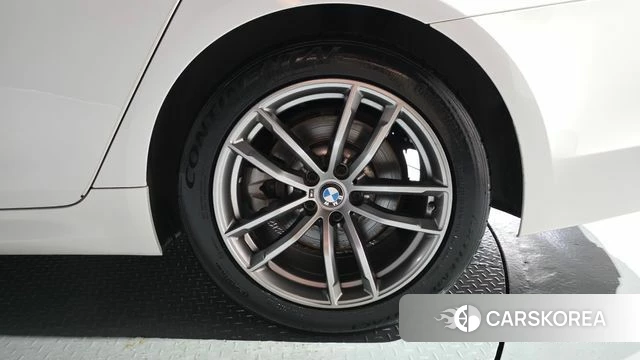 BMW 5 Series (G30) id 4651960 из Кореи 13