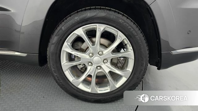 Jeep Grand Cherokee id 4293744 из Кореи 13