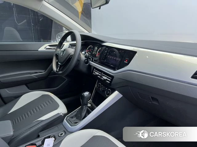 Volkswagen Polo id 4256476 из Китая 13