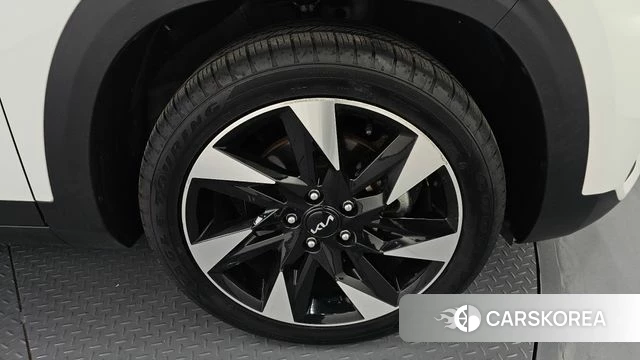 Kia Seltos id 4293263 из Кореи 13