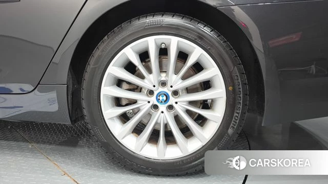 BMW 5 Series (G30) id 4423217 из Кореи 13