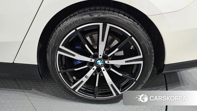 BMW 5 Series (G60) id 4442850 из Кореи 13