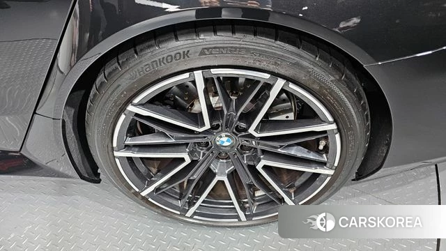 BMW M5 (G90) id 4400328 из Кореи 13