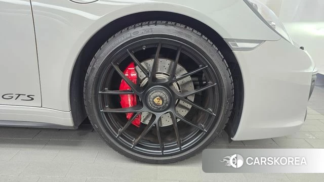 Porsche 911 id 4582049 из Кореи 13