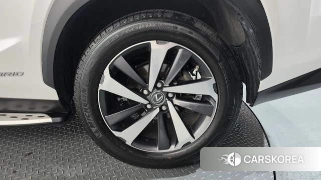 Lexus NX300h id 4742399 из Кореи 13