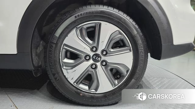 Kia Niro id 4269196 из Кореи 13