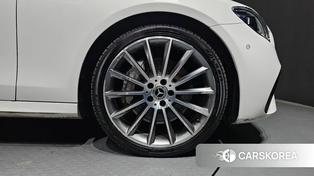 Mercedes-Benz E-Class W213 id 4383532 из Кореи 13