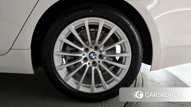BMW 5 Series (G30) id 4410857 из Кореи 13
