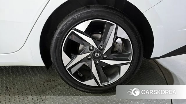 Hyundai Avante (CN7) id 4294190 из Кореи 13