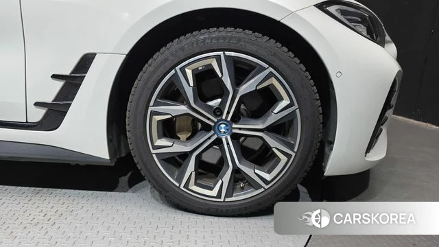 BMW i4 id 4929553 из Кореи 13