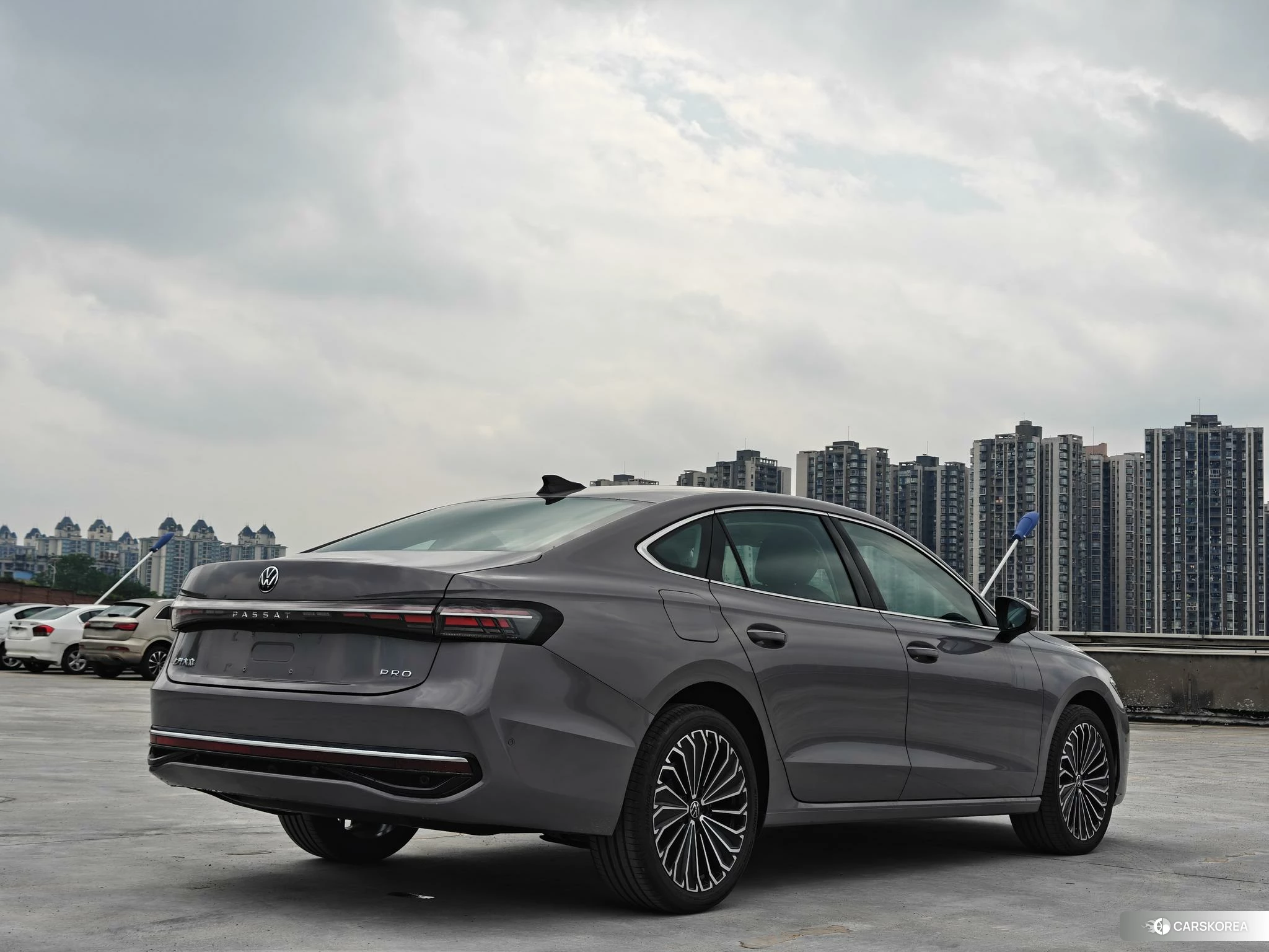 Volkswagen Passat id 4419077 из Китая 13