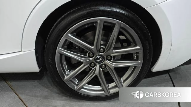 Lexus New IS300 id 4232770 из Кореи 13