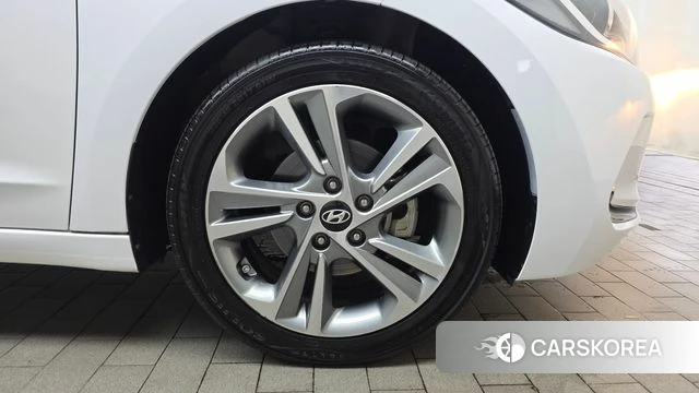 Hyundai Avante AD id 4525788 из Кореи 13