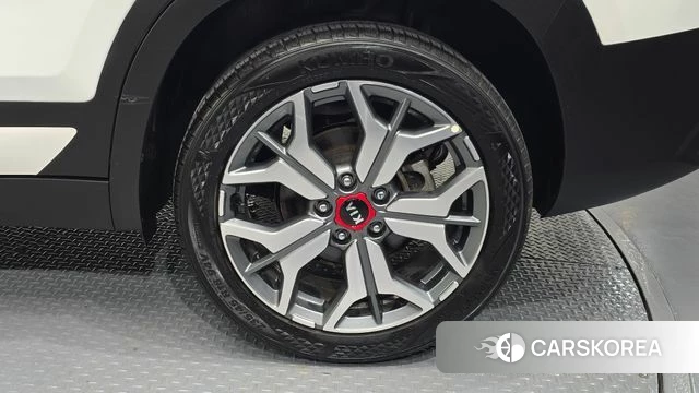 Kia Seltos id 4836561 из Кореи 13