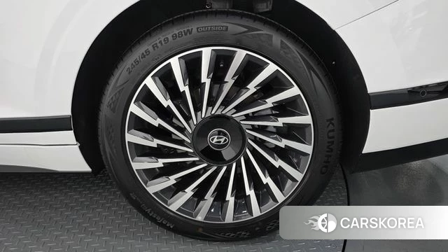 Hyundai Grandeur (GN7) id 4488111 из Кореи 13