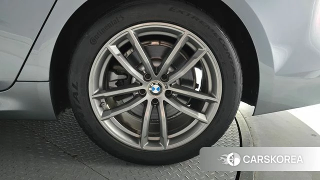 BMW 5 Series (G30) id 4568408 из Кореи 13