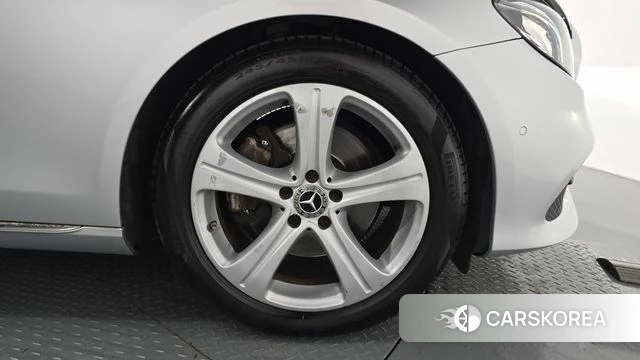 Mercedes-Benz E-Class W213 id 4907821 из Кореи 13