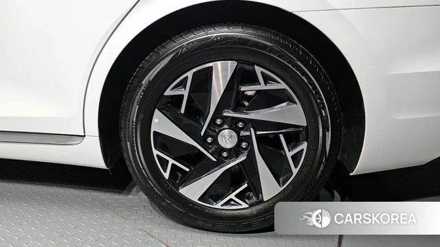 Hyundai The New Grandeur IG Hybrid id 4395824 из Кореи 13