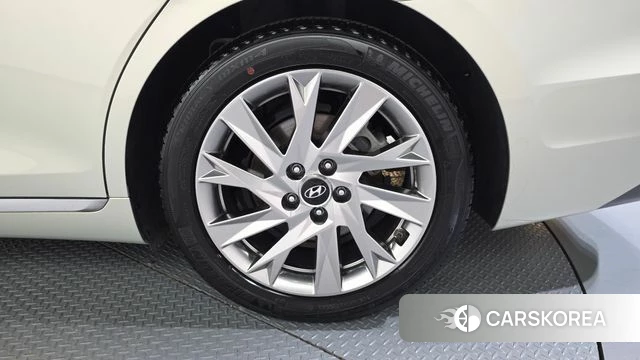 Hyundai The New Grandeur IG Hybrid id 4741776 из Кореи 13