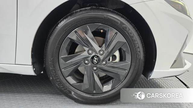 Hyundai Avante Hybrid (CN7) id 4293407 из Кореи 13