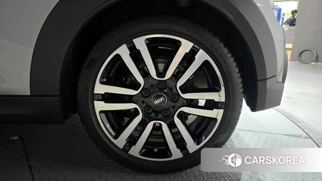 Mini Cooper S Convertible id 4302246 из Кореи 13