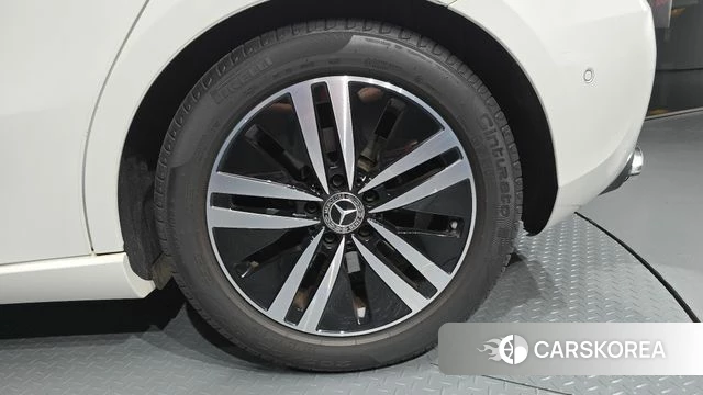 Mercedes-Benz A-Class W177 id 4389429 из Кореи 13