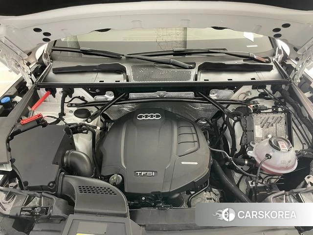 Audi Q5L id 4205738 из Китая 13