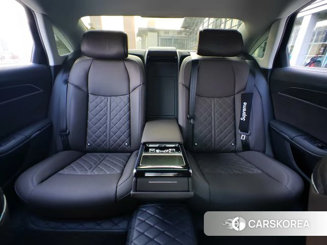 Audi A8 id 4272808 из Китая 13