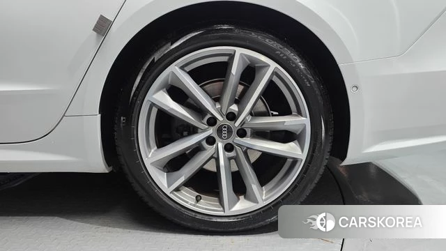Audi A7 (4K) id 4593668 из Кореи 13