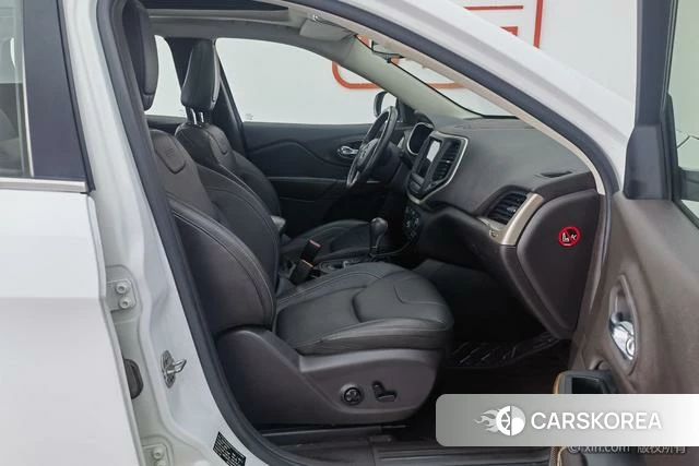 Jeep Free light id 4212522 из Китая 13