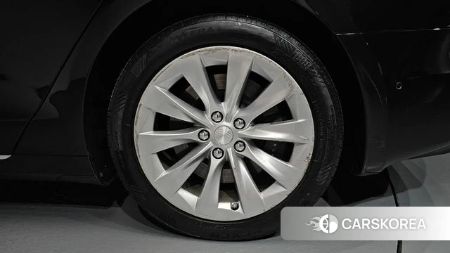 Tesla Model S id 4496945 из Кореи 13