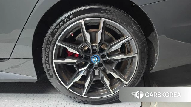 BMW i4 id 4921503 из Кореи 13