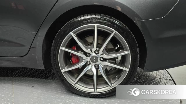 Genesis G70 id 4294911 из Кореи 13