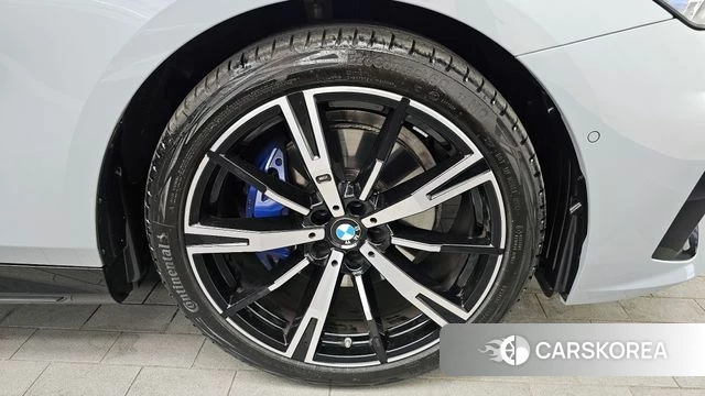 BMW 5 Series (G60) id 4229937 из Кореи 13