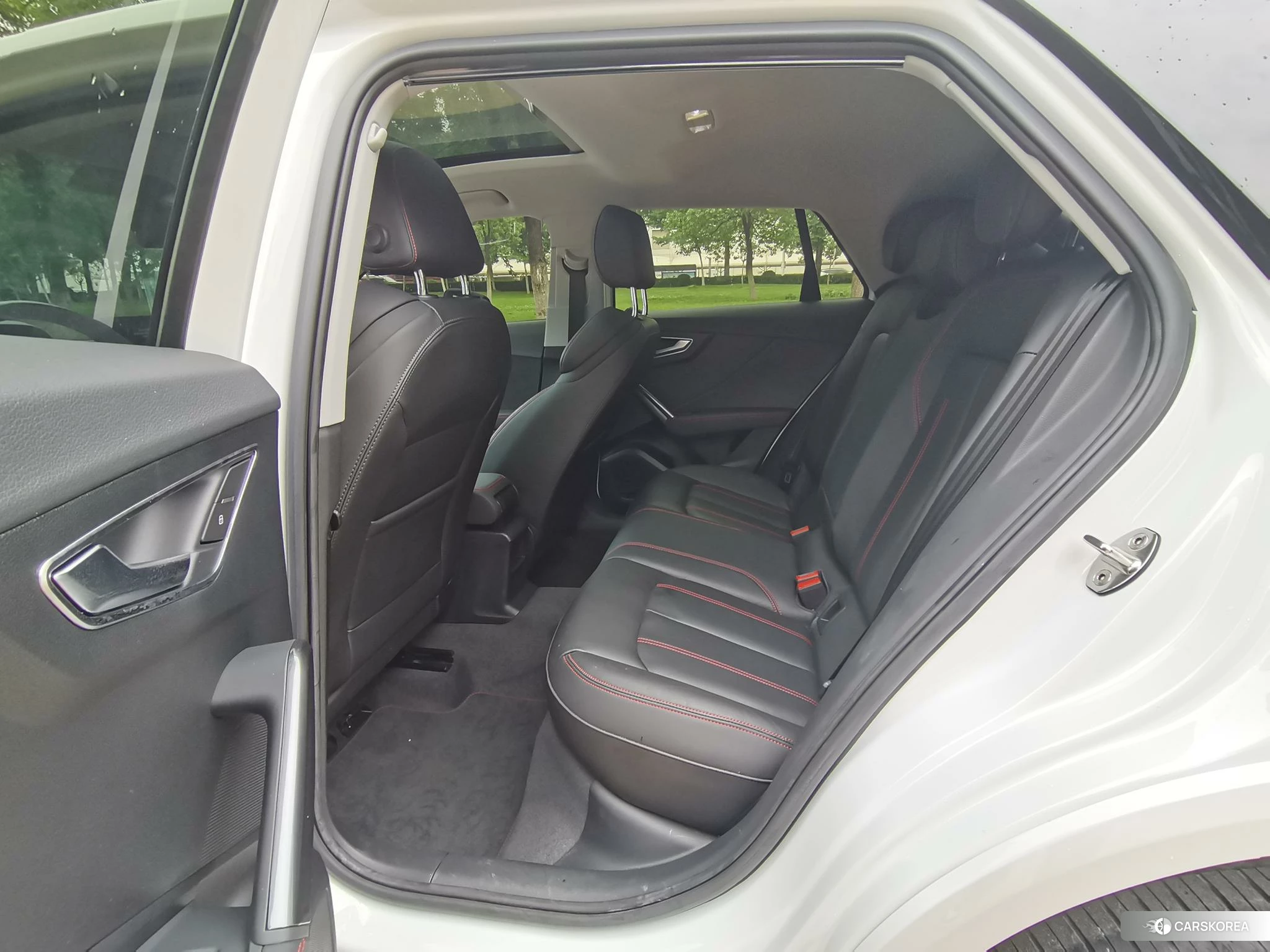 Audi Q2L id 4473383 из Китая 13