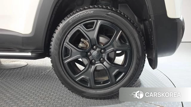 Jeep Renegade id 4389601 из Кореи 13
