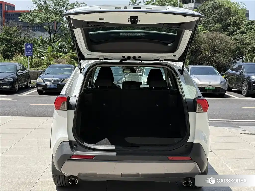 Toyota RAV4 id 4680612 из Китая 13