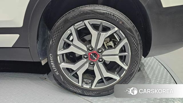 Kia Seltos id 4195798 из Кореи 13