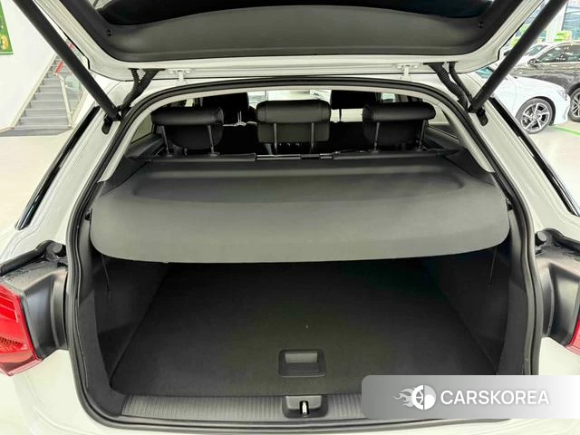 Audi Q2L id 4348503 из Китая 13