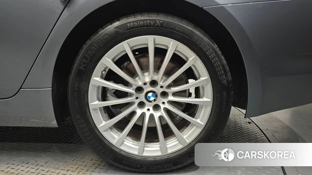 BMW 5 Series (G30) id 4446791 из Кореи 13