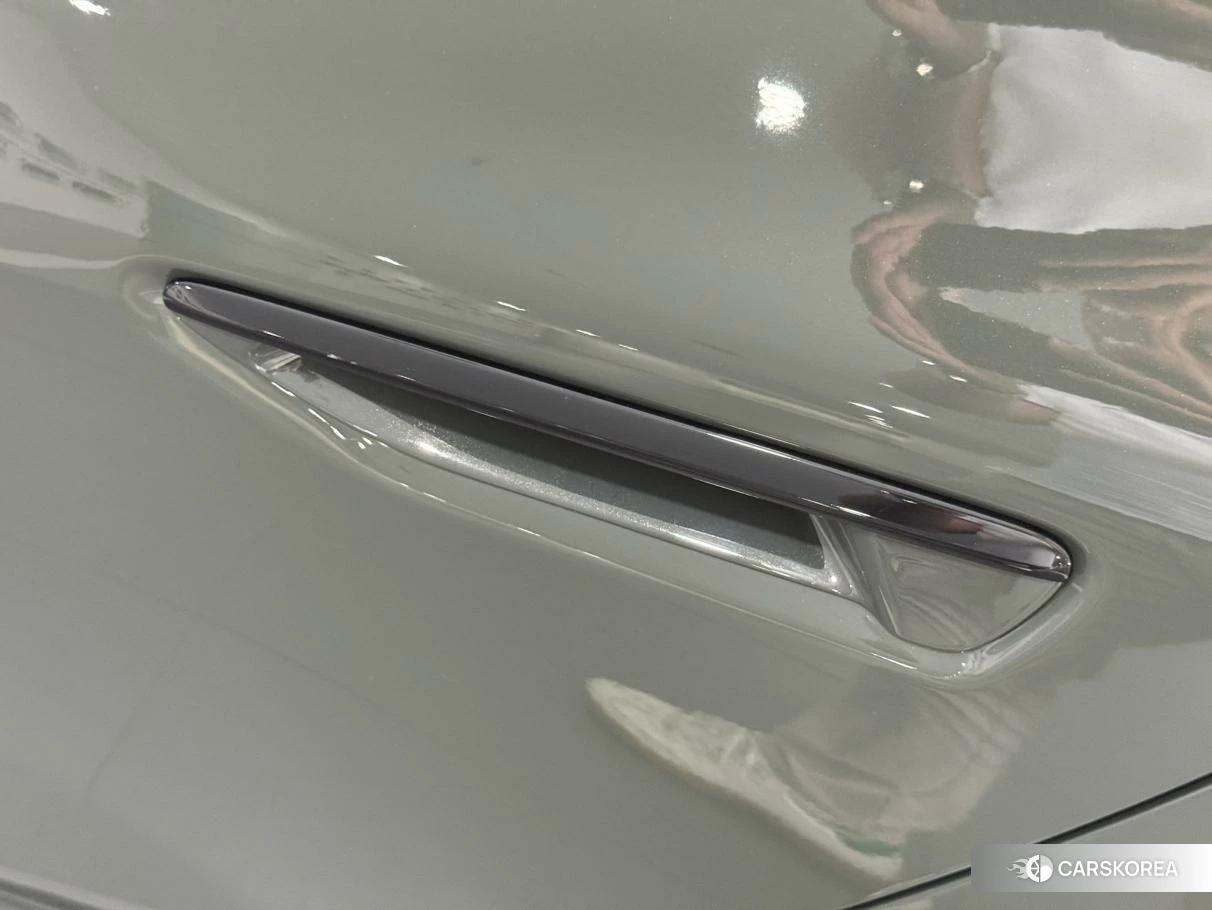 Audi A5L id 4512458 из Китая 13