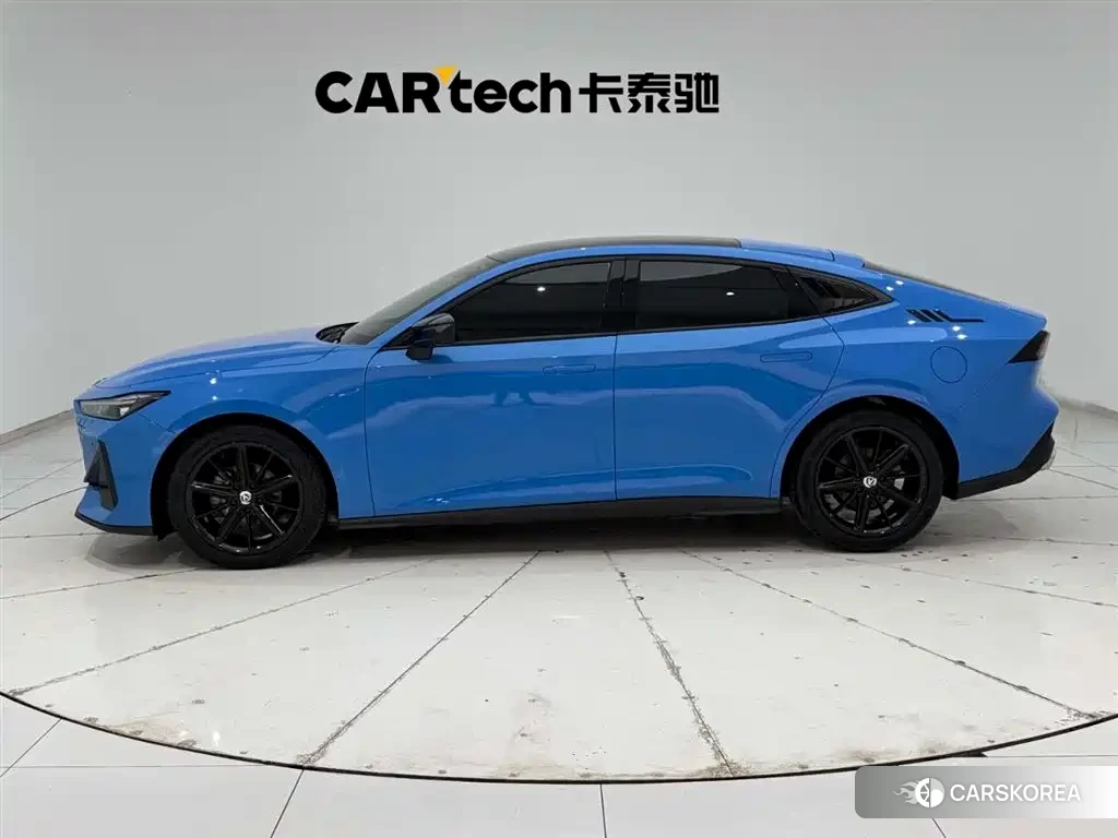 Chang'an Changan UNI-V id 4589122 из Китая 13