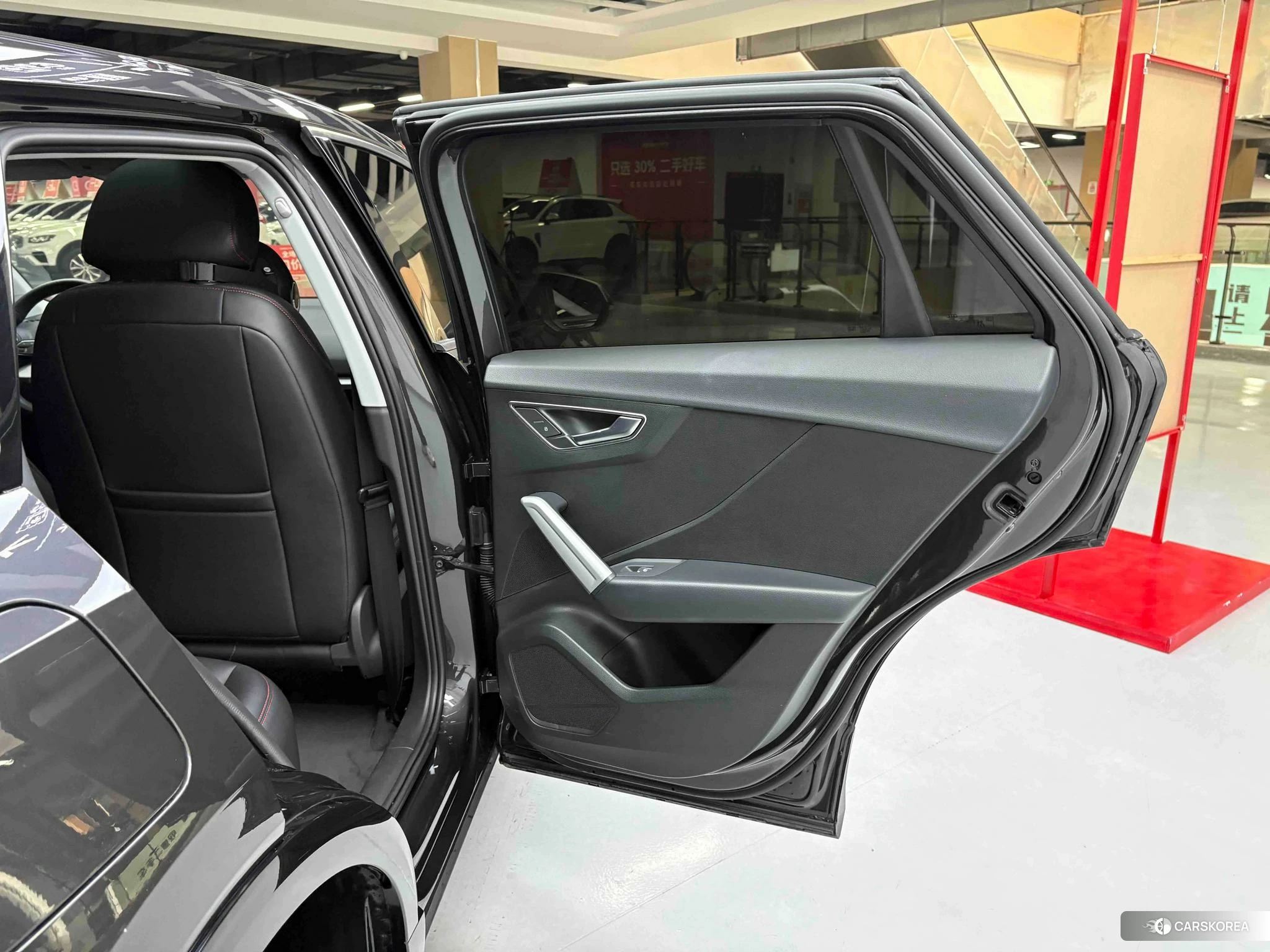 Audi Q2L id 4510600 из Китая 13