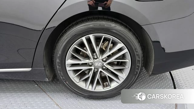 Hyundai Grandeur IG id 4366427 из Кореи 13