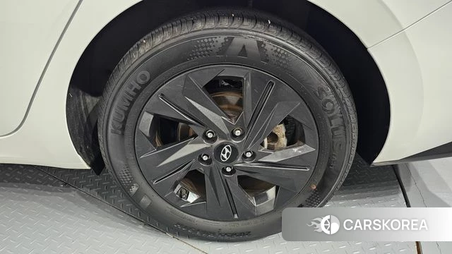 Hyundai Avante Hybrid (CN7) id 4591974 из Кореи 13