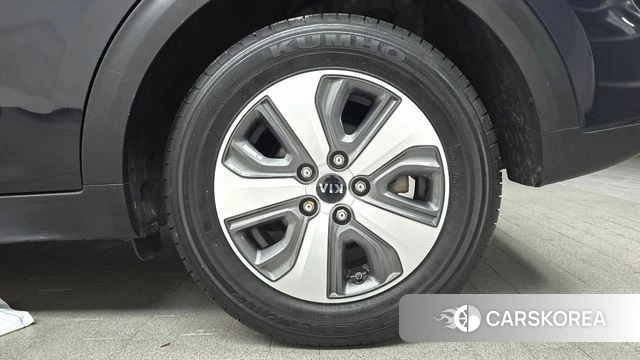 Kia Niro id 4377940 из Кореи 13