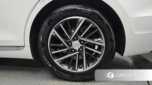 Hyundai The New Grandeur IG id 4344406 из Кореи 13