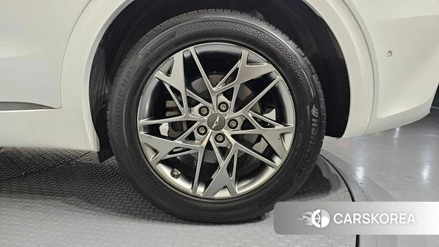 Genesis GV70 id 4501600 из Кореи 13