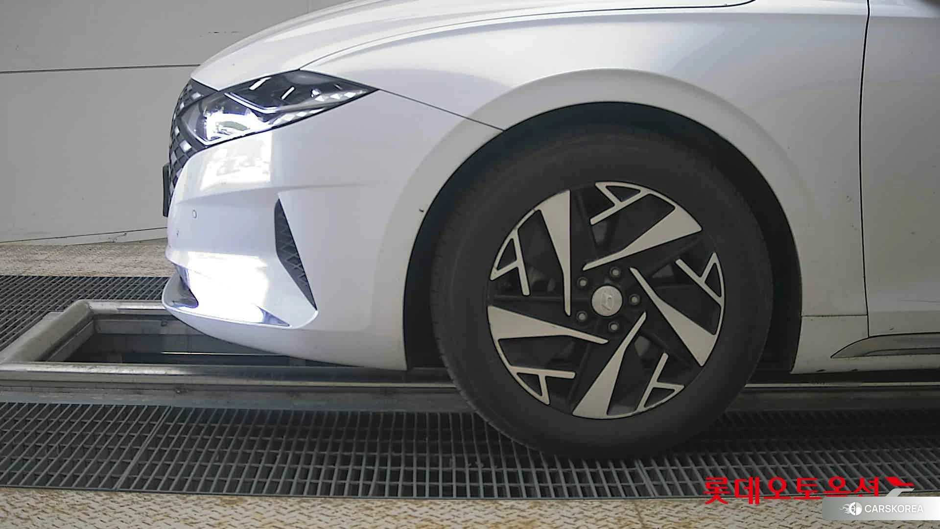Hyundai Grandeur Hybrid id 4289317 из Кореи 13
